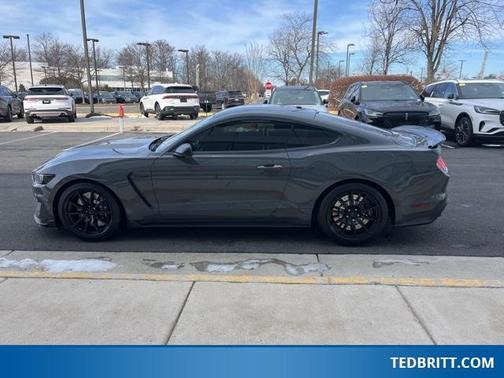 2018 Ford Shelby GT350 Base