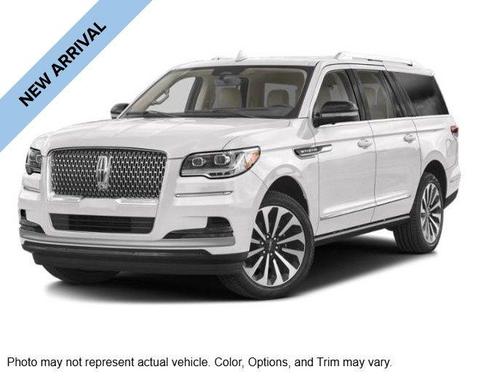 White Metallic 2022 Lincoln Navigator L Reserve