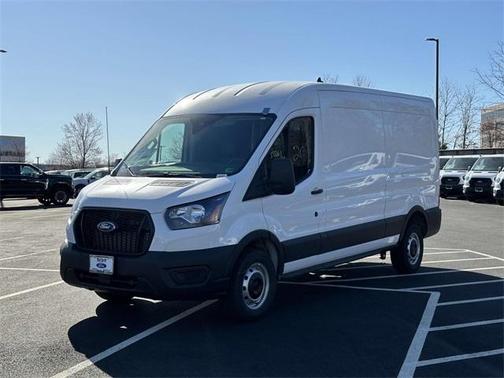 2025 Ford Transit-250 148 WB Medium Roof Cargo