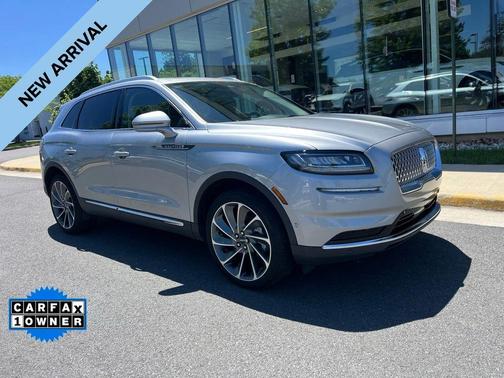 Radiance Metallic 2023 Lincoln Nautilus Reserve