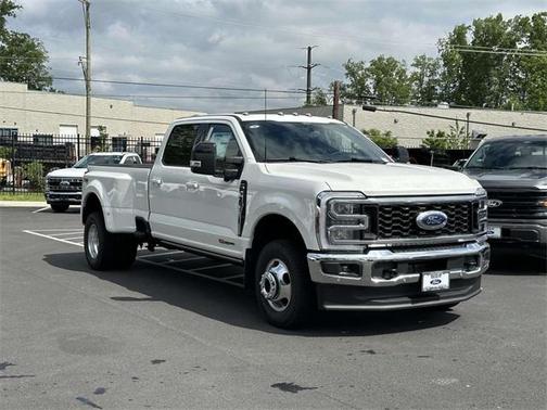 2025 Ford F-350 Lariat Super Duty