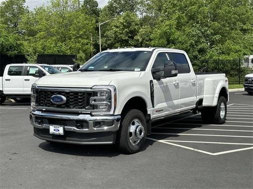2025 Ford F-350 Lariat Super Duty