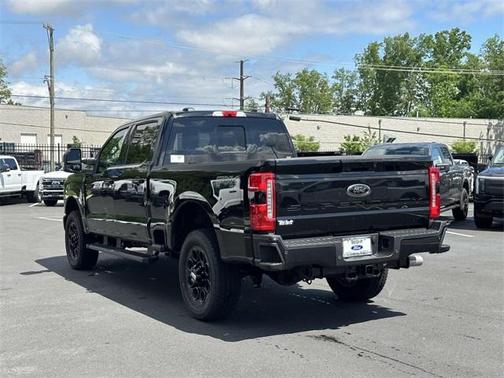 2025 Ford F-350 Lariat Super Duty