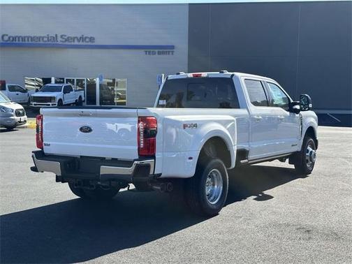 2025 Ford F-350 Lariat Super Duty