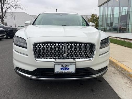 2023 Lincoln Nautilus Standard