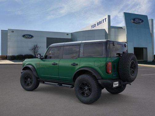 Eruption Green Metallic 2025 Ford Bronco Badlands