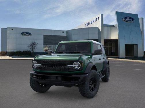 Eruption Green Metallic 2025 Ford Bronco Badlands