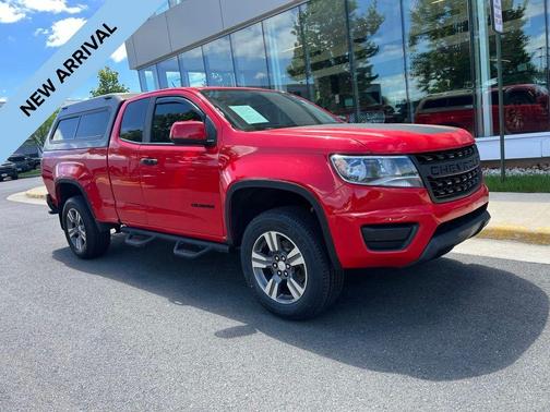 Red 2017 Chevrolet Colorado WT