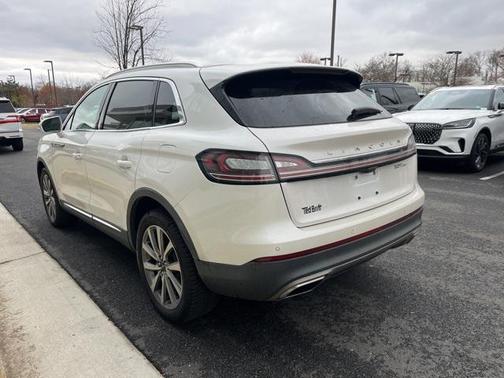 2019 Lincoln Nautilus Select