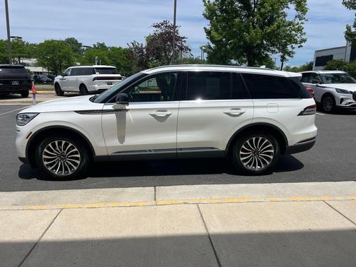 Pristine White 2023 Lincoln Aviator Reserve AWD