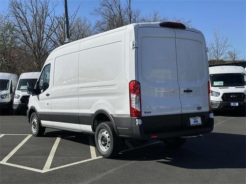2025 Ford Transit-250 148 WB Medium Roof Cargo