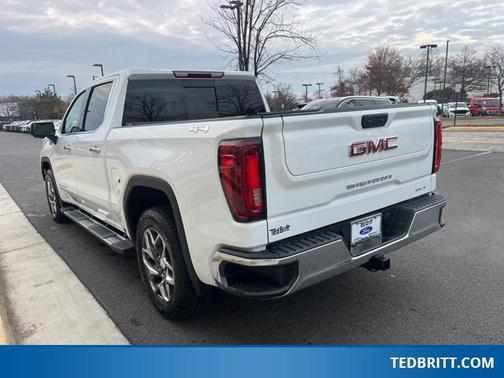 2022 GMC Sierra 1500 SLT