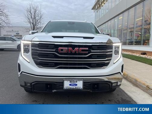 2022 GMC Sierra 1500 SLT