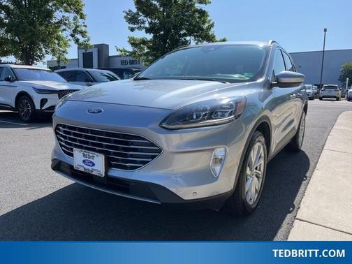 2022 Ford Escape Titanium