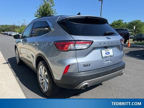 2022 Ford Escape Titanium