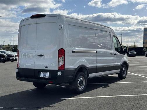 2025 Ford Transit-250 148 WB Medium Roof Cargo