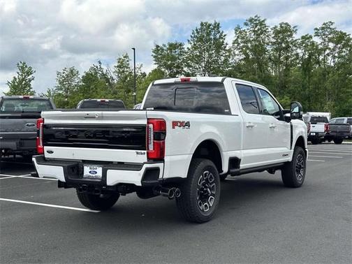2025 Ford F-350 Platinum