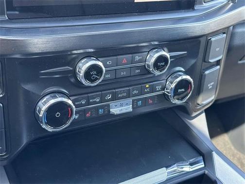 2025 Ford F-350 Lariat Super Duty