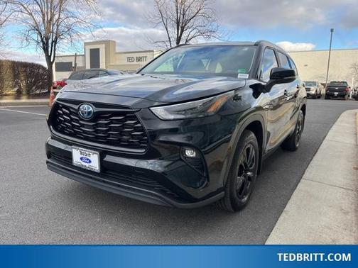 2024 Toyota Highlander Hybrid XLE