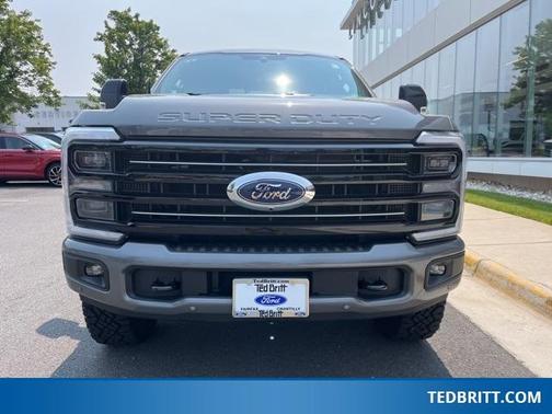 2025 Ford F-250 Platinum