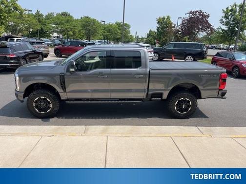 2025 Ford F-250 Platinum