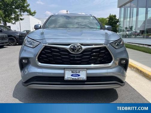 2024 Toyota Highlander Platinum