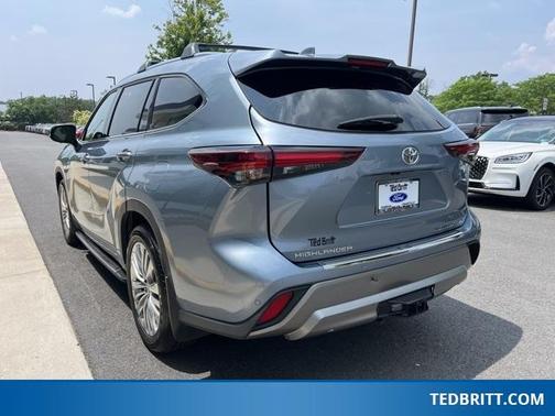 2024 Toyota Highlander Platinum