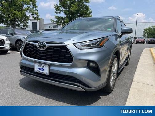 2024 Toyota Highlander Platinum