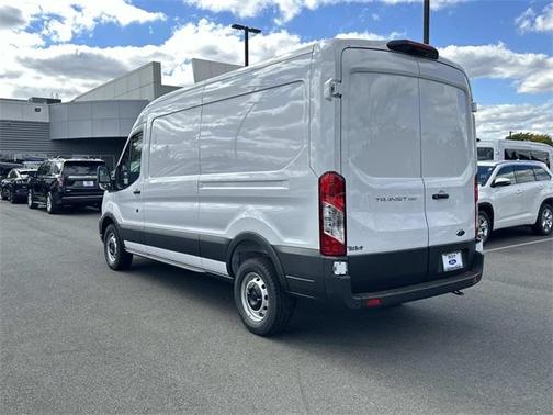 2025 Ford Transit-250 148 WB Medium Roof Cargo