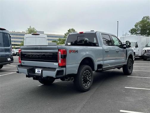 2025 Ford F-350 Platinum