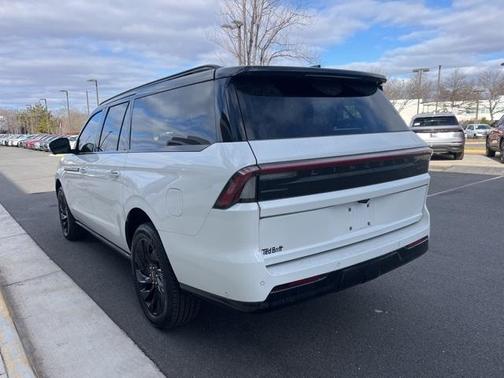 2025 Lincoln Navigator L Black Label