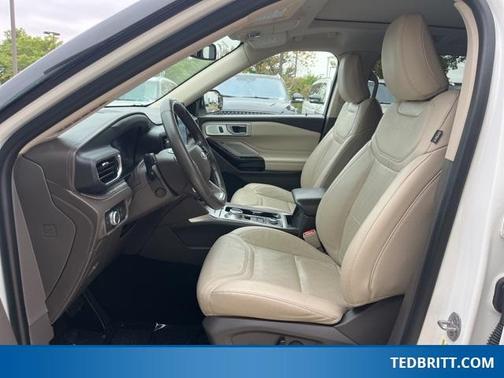 2022 Ford Explorer Platinum