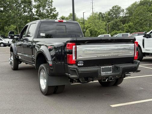 Agate Black Metallic 2026 Ford F-450 Platinum