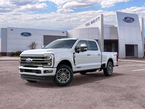 Star White 2027 Ford F-250 Platinum