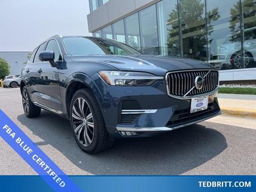 2023 Volvo XC60 B5 Ultimate Bright Theme