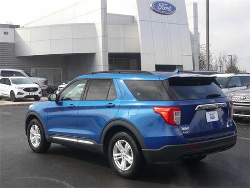 Photo 4 of 32 of 2020 Ford Explorer XLT