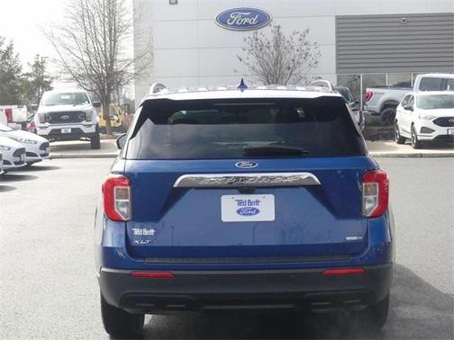 Photo 3 of 32 of 2020 Ford Explorer XLT