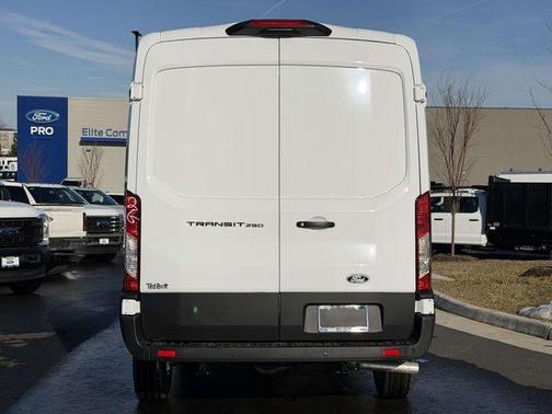 2026 Ford Transit-250 148 WB Medium Roof Cargo