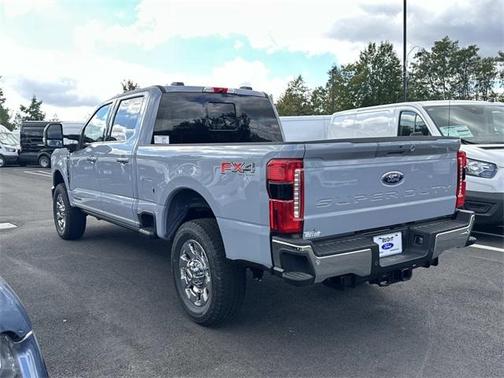 2026 Ford F-350 Lariat Super Duty