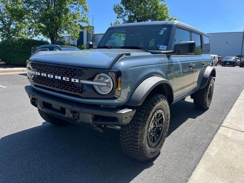 Azure Gray Metallic 2024 Ford Bronco Wildtrak