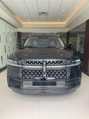2025 Lincoln Navigator L Black Label