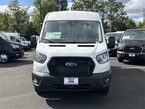 2025 Ford Transit-250 148 WB Medium Roof Cargo