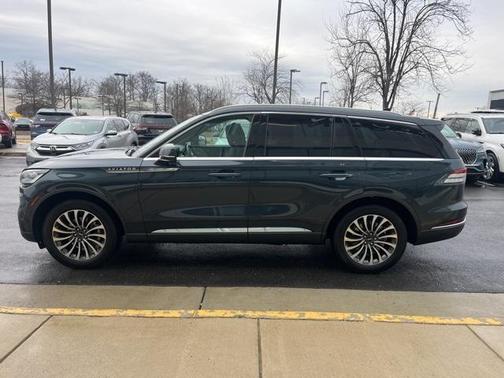2022 Lincoln Aviator Reserve AWD