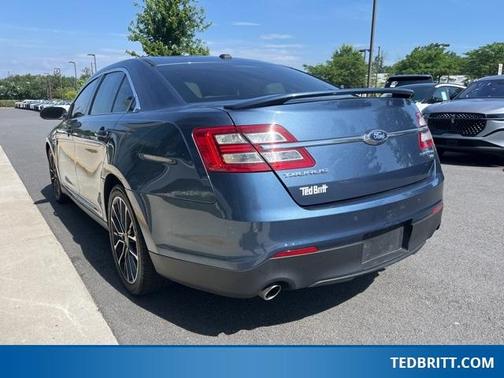 2019 Ford Taurus Limited