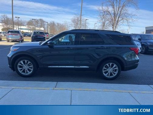 2024 Ford Explorer XLT