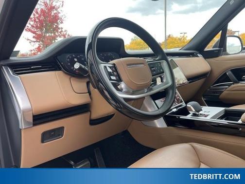 2024 Land Rover Range Rover P400 SE