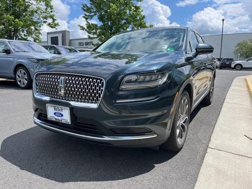 2022 Lincoln Nautilus Reserve