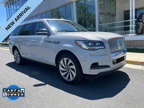 Ceramic Pearl Metallic 2023 Lincoln Navigator L Reserve