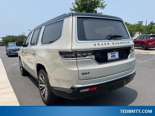 2022 Jeep Grand Wagoneer Series III