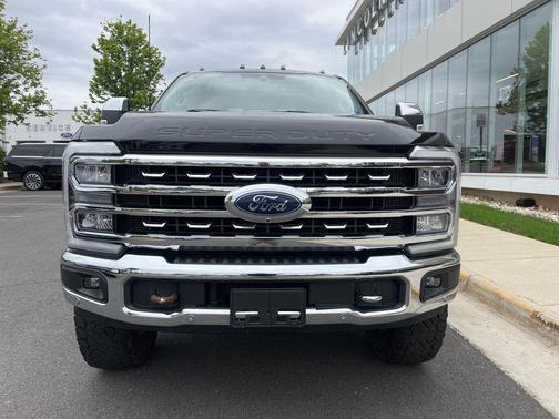 Black Metallic 2024 Ford F-250 Lariat